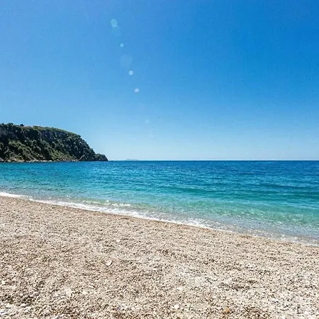 Potam'sea Bliss 6 - Front, Sun Beds & Parking