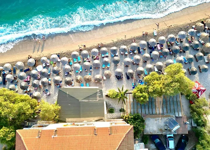 Potam'sea Bliss 6 - Front, Sun Beds & Parking