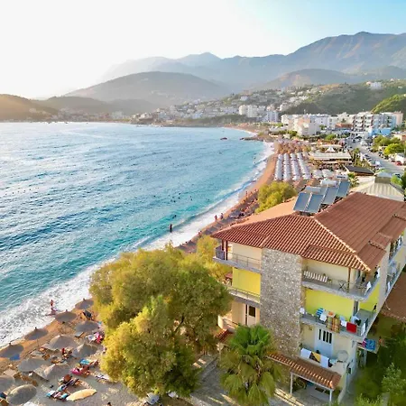 Potam'sea Bliss 6 - Front, Sun Beds & Parking *