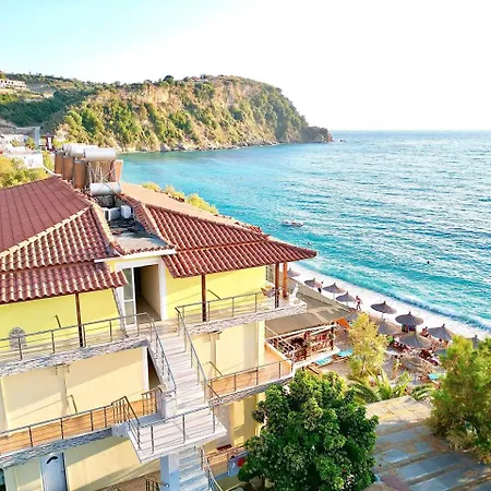 Apartment Potam'sea Bliss 6 - Front, Sun Beds & Parking *